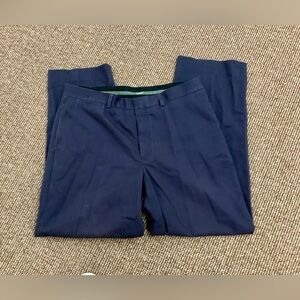 Men's 37 x 30 L. L. Bean 100% Cotton Classic Fit Flat Front Navy Chino Pants